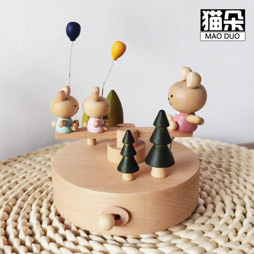 热销木质音乐盒小火车八音盒手工生日礼物女生榉木创意儿童礼物木