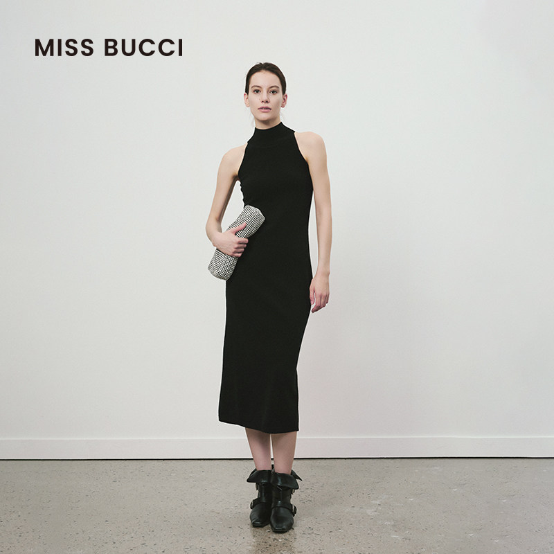 MISS BUCCI 秋冬款修身显瘦优雅气质羊毛极简背心挂脖连衣裙女