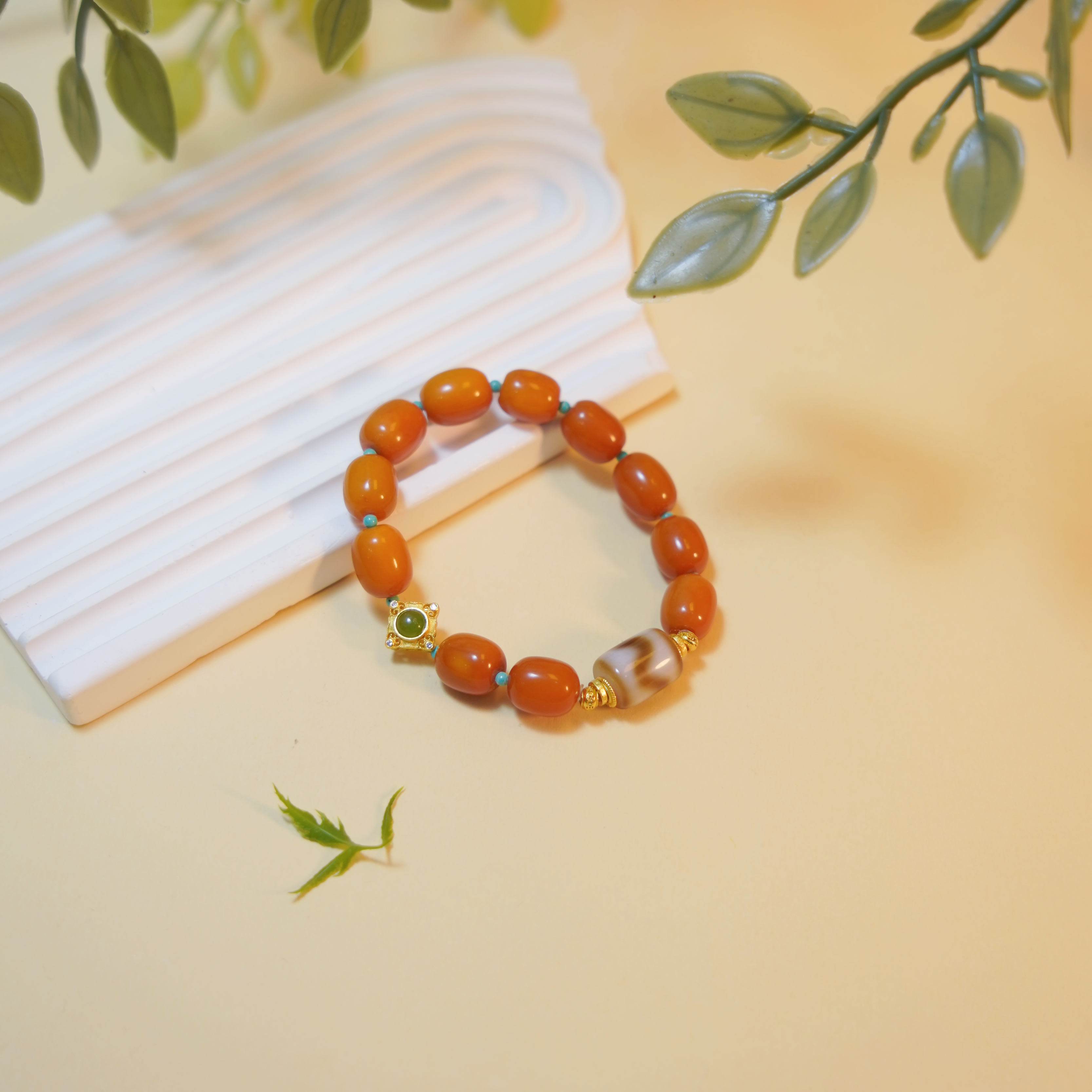 【Q .Jewelry】蜜蜡枣珠手串 略有不同