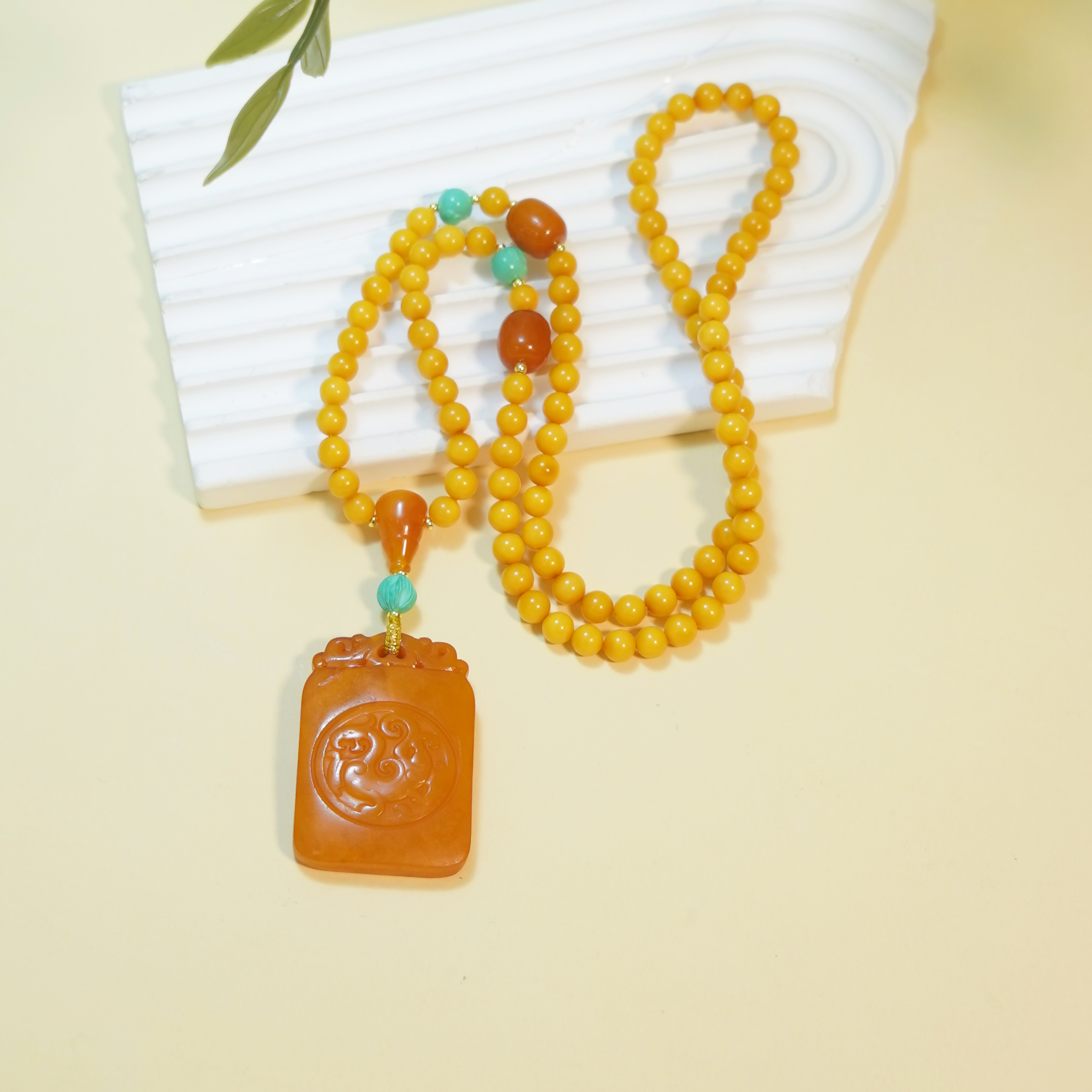 【Q .Jewelry】蜜蜡项链 略有不同