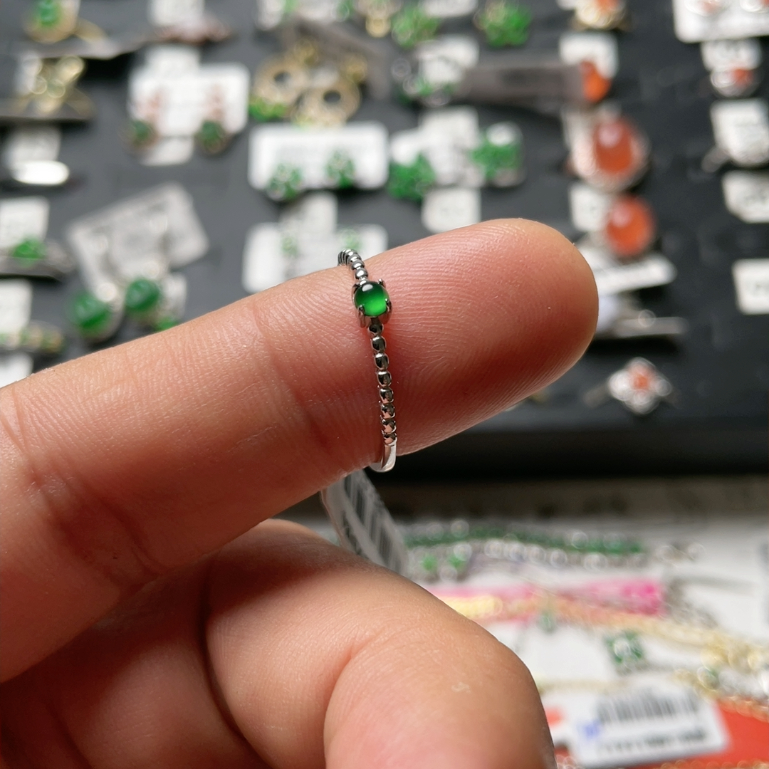 国标银镶嵌A货翡翠冰种满色戒指