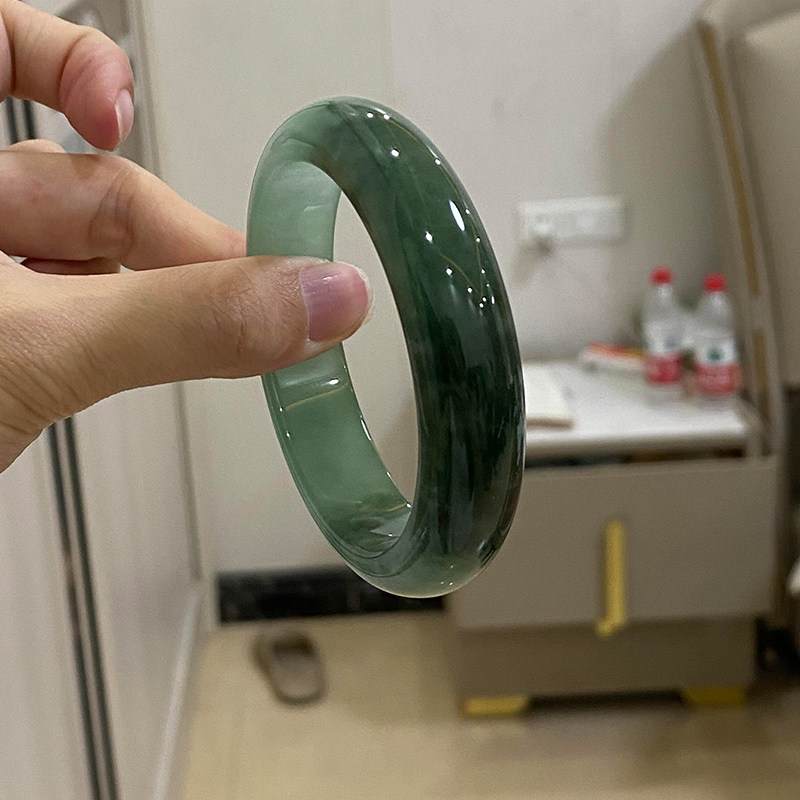 翡翠手镯热卖排行榜前三名