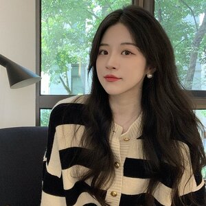 软糯撞色条纹圆领小香风针织开衫女春秋法式宽松短款外搭毛衣外套
