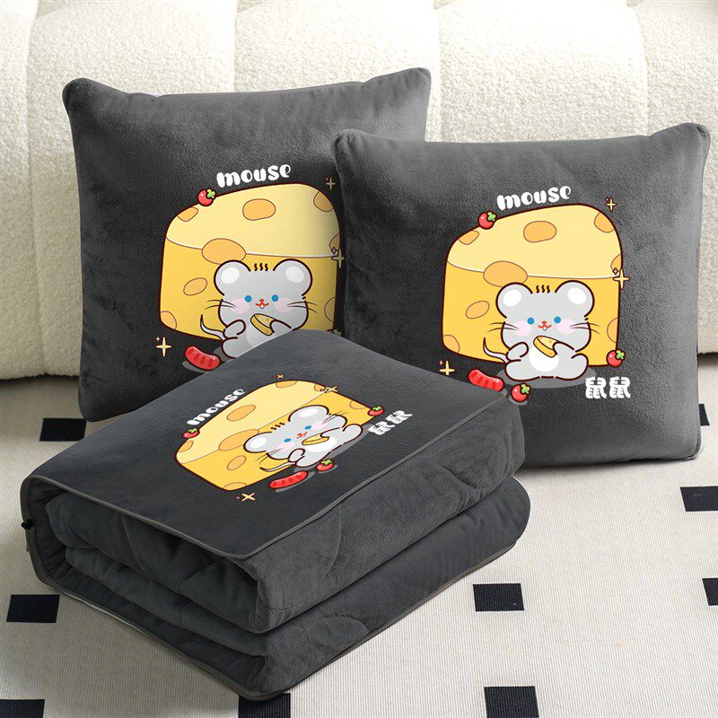 12生肖抱枕被子午睡枕头靠枕二合一两用冬季加厚珊瑚绒汽车载毯子