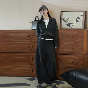 高级灰色阔腿裤女冬高腰气质针织衫搭配休闲运动弯刀卫裤两件套装