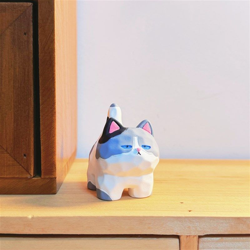 傲娇小猫正看着你办公室工位解压治愈装车载饰品生日礼物,家居饰品,桌面摆件,淘宝优惠券,粉丝福利购,淘宝优惠卷