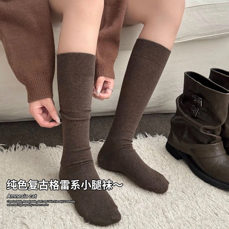 美拉德小腿袜子女秋冬季ins潮显瘦压力袜学院风中长款配勃肯鞋M