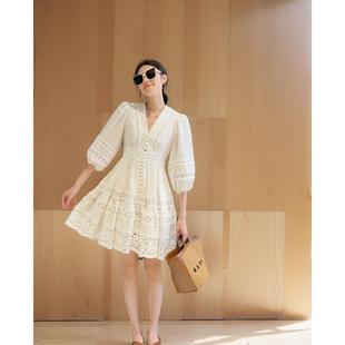 显瘦裙 白色连衣裙女高级感海边度假沙滩裙棉麻V领小个子轻奢法式