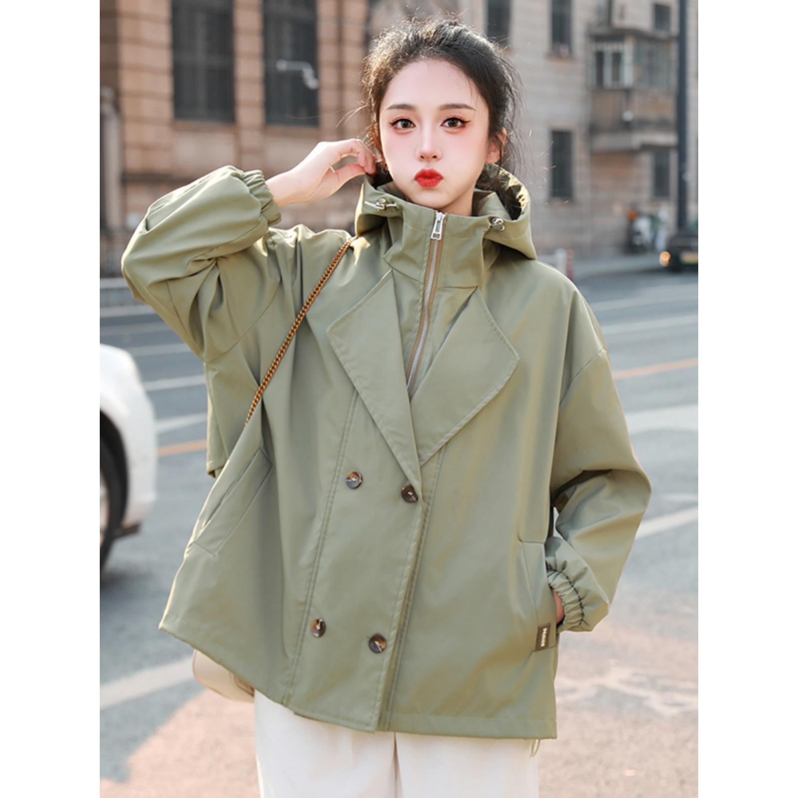 高级感龙蒿绿大码冲锋衣外