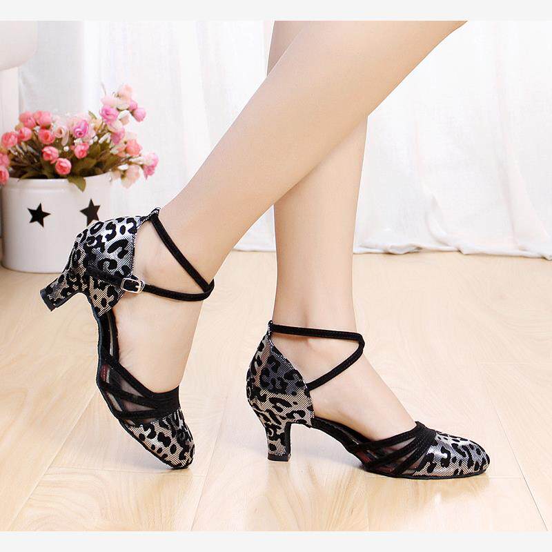 女式拉丁舞鞋女舞蹈鞋跳舞鞋子广场舞鞋软底中跟舞鞋豹纹夏天