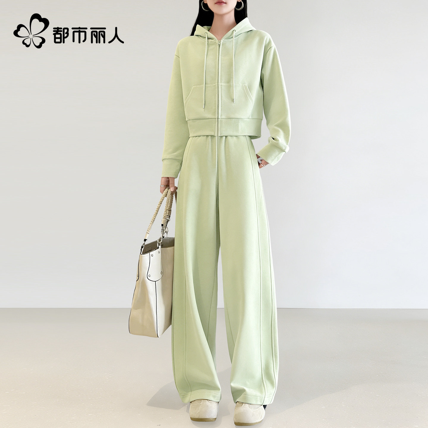 都市丽人运动套装女春2026新款休闲一整套初中生短款卫衣两件套Y