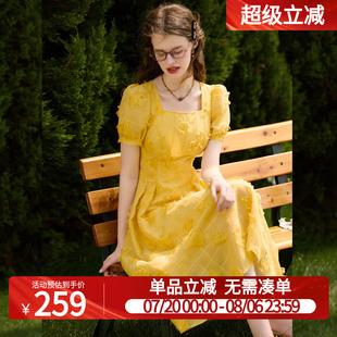 白鹿语法式 温柔甜美收腰显瘦女连衣裙 复古方领泡泡袖 长裙25夏新款