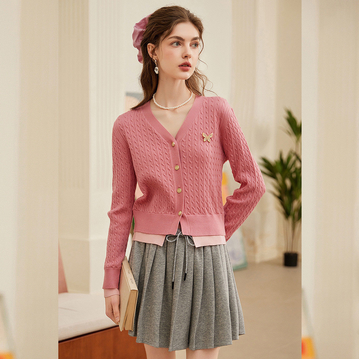 白鹿语多巴胺小香时尚蓝色假两件针织衫上衣26春款V领开衫短外套,女装/女士精品,毛针织衫,淘宝优惠券,粉丝福利购,淘宝优惠卷