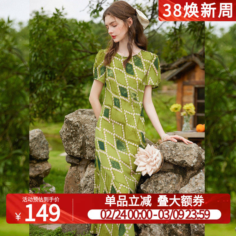 白鹿语法式复古优雅连衣裙25夏新款高级感泡泡袖修身显瘦气质长裙