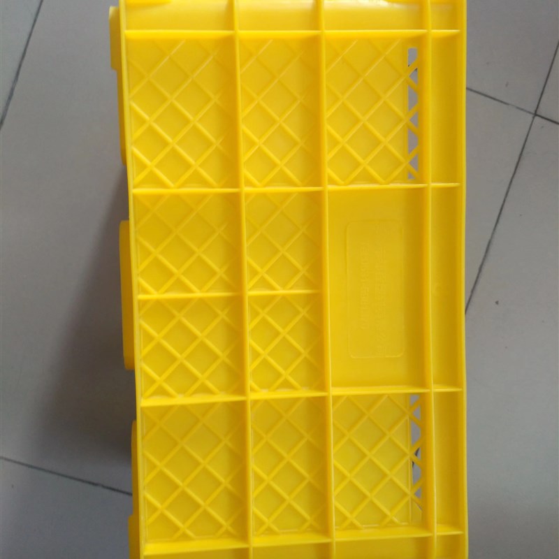 厂家塑料泥鳅箱泥鳅筐周转箱水果蔬菜筐专用塑料水箱框泥鳅周转箱