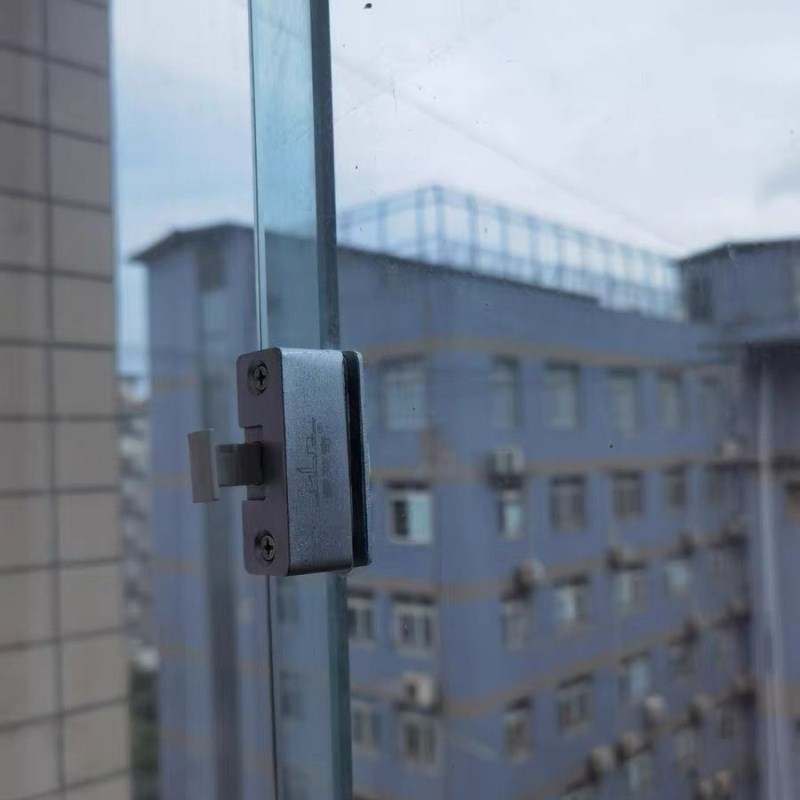 窗户中间锁扣配件平移玻璃锁移窗插销锁浴室锁配件阳台推拉门