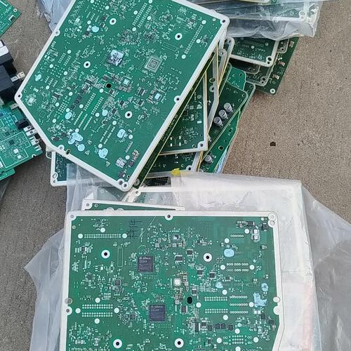 议价Infineon TriCore SAK-TC387QP-1维修