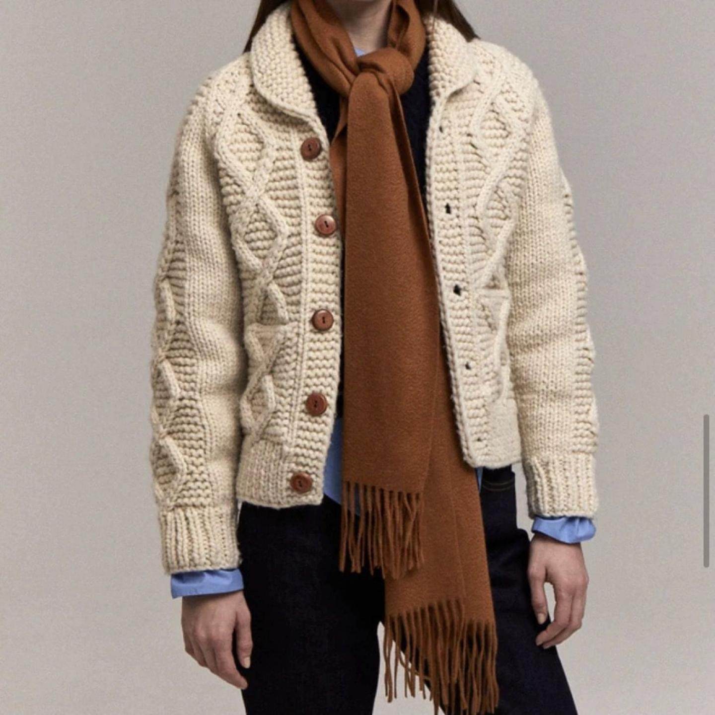 重工九股山羊绒开衫女2025秋冬新款宽松短款加厚麻花针织毛衣外套,女装/女士精品,羊绒衫,淘宝优惠券,粉丝福利购,淘宝优惠卷