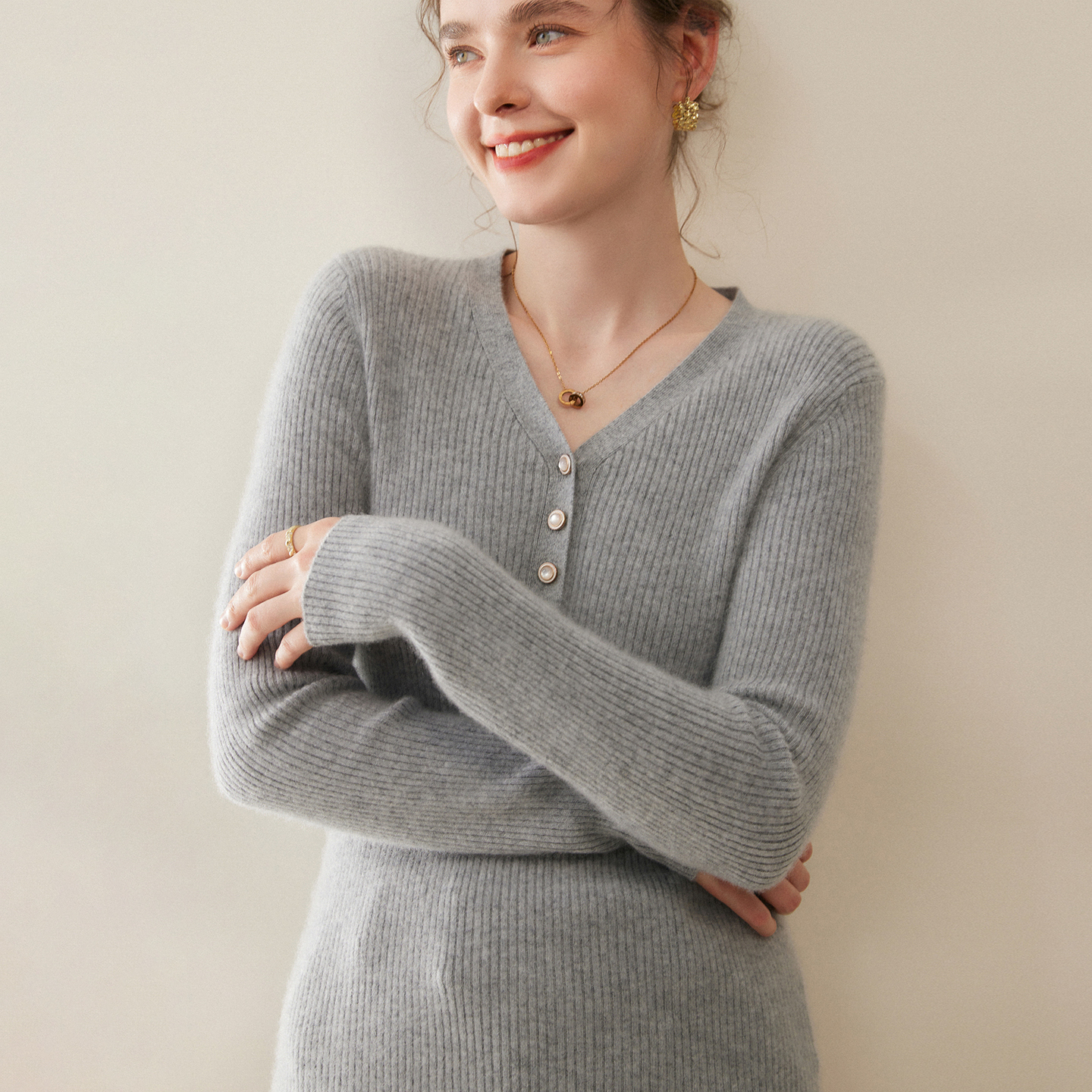 V领上衣宽松打底毛衣100%山羊绒