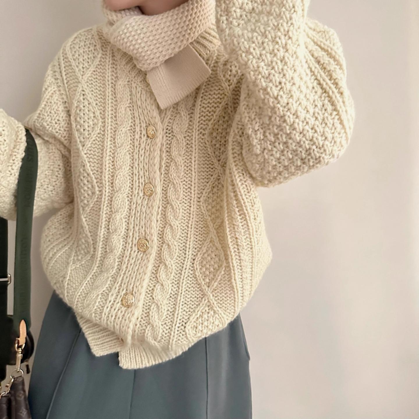 100%山羊绒复古麻花毛衣外套女