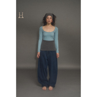 Namaste 美颈T01 InHug 系列 双色 基础方领修身 长T恤