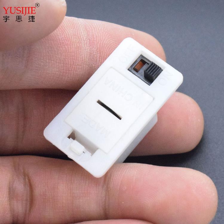 3节AG10 2节LR44带开关纽扣电池盒 3v 4.5v礼品玩家电池仓外壳