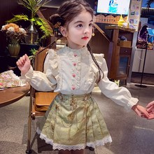 女童新中式套裙春装2025新款法式儿童油画风马甲女孩百褶裙两件套