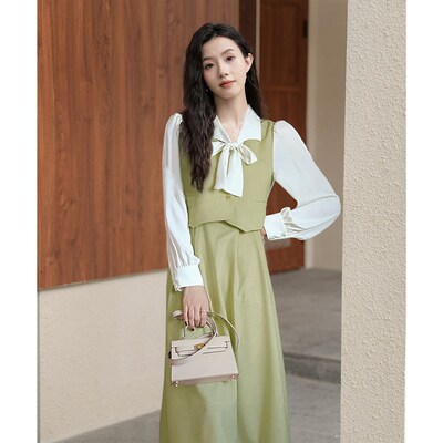 假两件连衣裙女长袖2024新款复古收腰中长款法式茶歇裙子6712