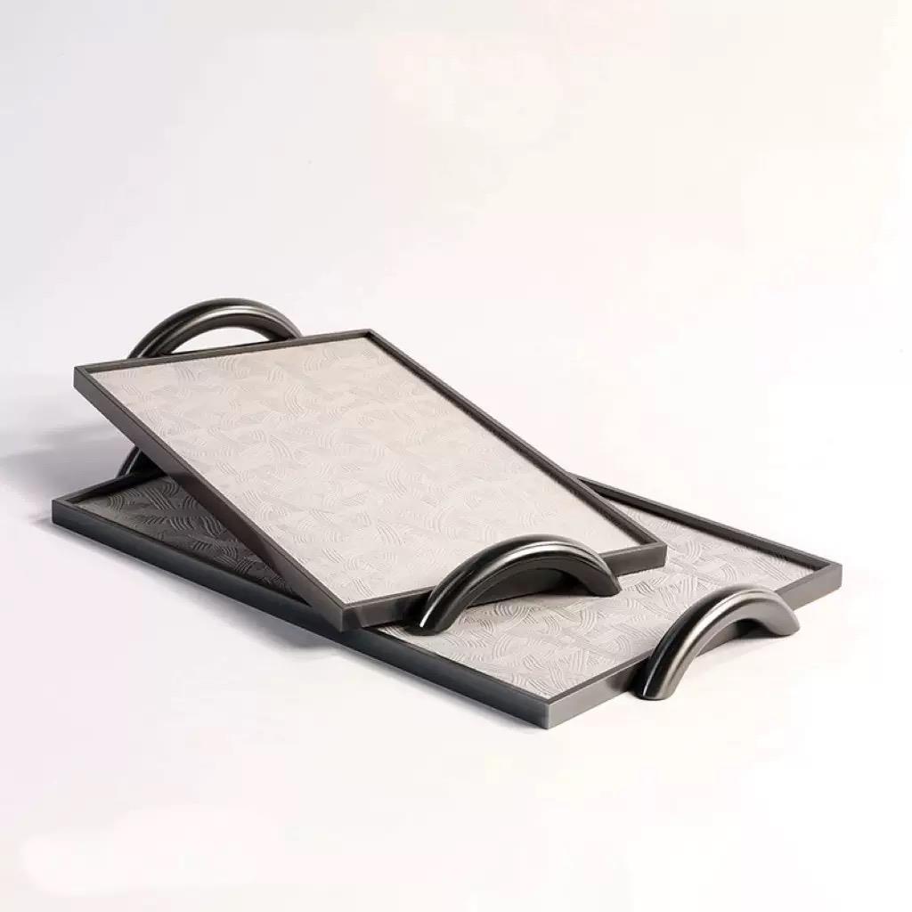 轻奢高级感皮革金属香薰托盘玄关钥匙收纳装首饰品桌面摆件收纳盘