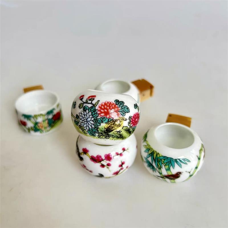 景德镇梅兰竹菊红子鸟食罐贝子绣眼黄雀小鸟食碗鸟杯五件套带杯把
