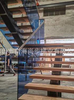 跨境货源红橡木钢木楼梯踏步蓝色钢化玻璃楼梯扶手室内家装钢结构