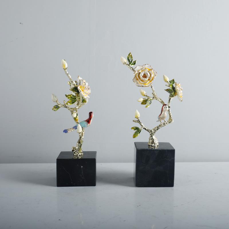 现代新中式金属鲜花大理石底座摆件样板房客厅书桌书柜软装摆设