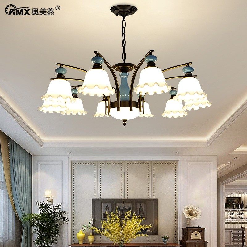 美式吊灯简约陶瓷客厅灯2021新款欧式简约餐厅卧室吸吊两用8头灯