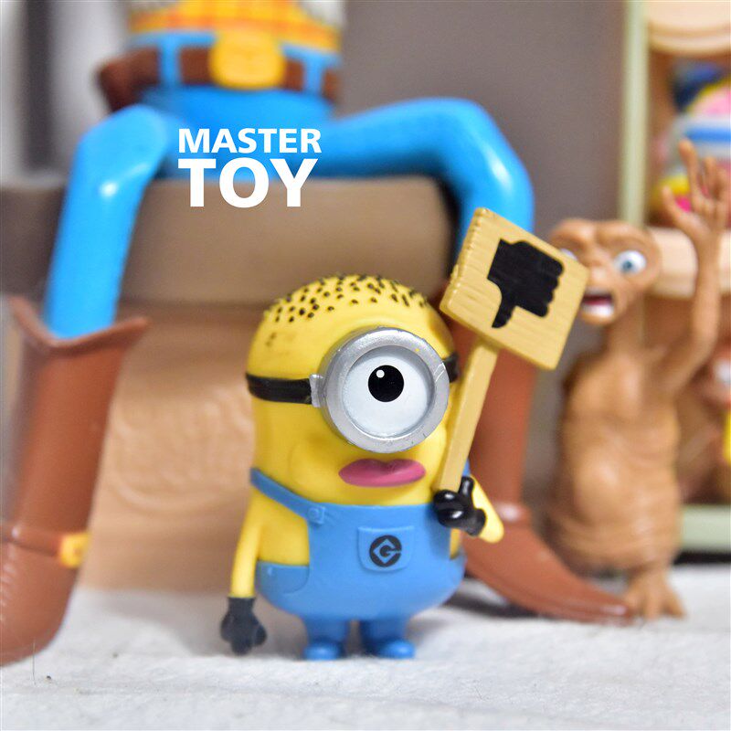 现货三眼大眼萌小小兵可爱卡通公仔手办模型摆件玩具