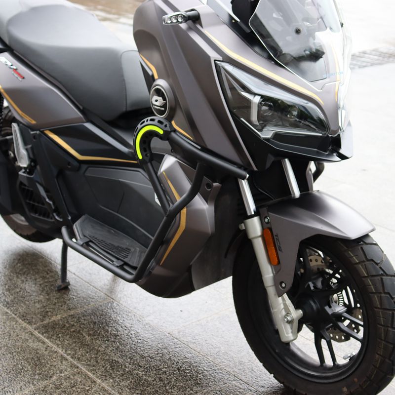 适用于鸿150ADV改装保险杠ADV鸿150摩托车防摔杠护杠防撞杠改装件