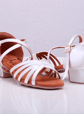 红舞鞋拉丁舞蹈鞋女孩成人儿童凉鞋培训班低跟软底练功比赛12185