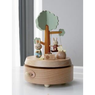 韩国木制音乐盒音乐盒创意家居家具儿童生日礼物旋转木马秋千兔子