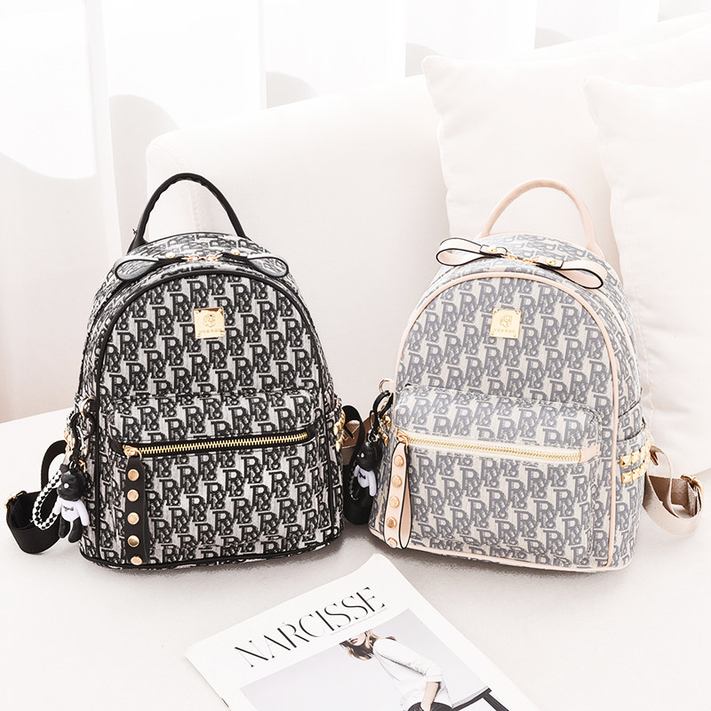 双肩包女小包超火小背包双肩背包女2021新款网红洋气女士旅行包夏