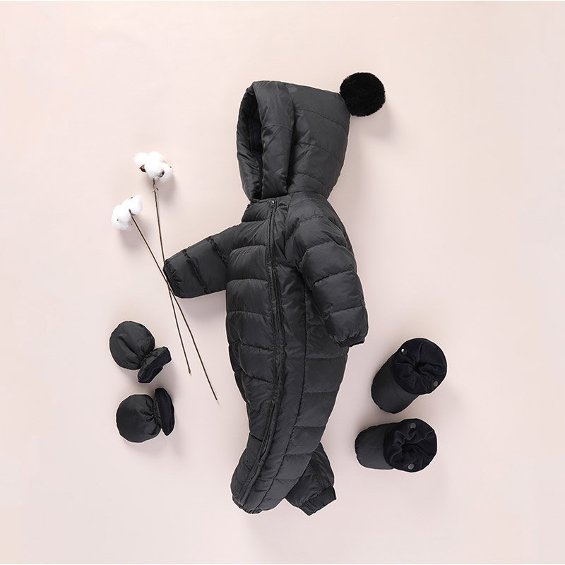 婴儿羽绒服连身衣0-1岁男宝女宝加厚外出服婴幼儿哈衣抱衣爬服冬