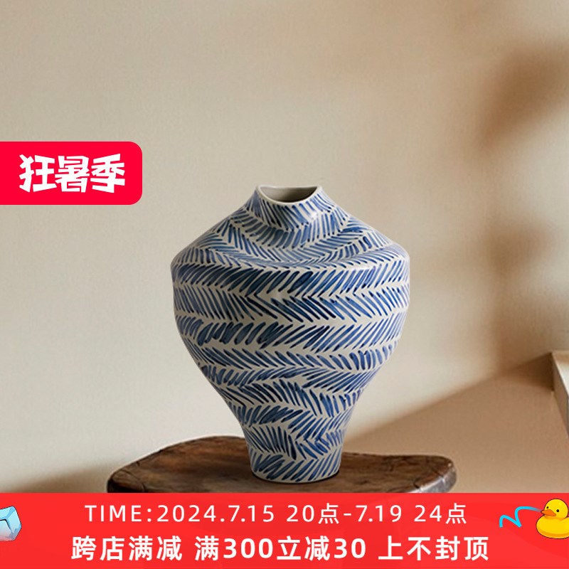 景德镇高端手绘青花瓷陶瓷大花瓶插花高级感法式中古软装饰品摆件