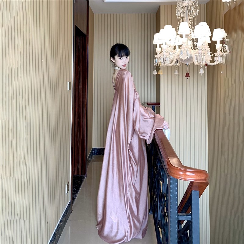 水蜜桃色V领灯笼袖廓形宽松连衣裙女夏2024新款高级感法式度假裙