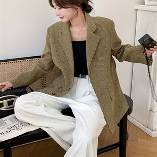 乔觅加厚毛呢西装外套女2023新款秋冬季斜纹短款宽松粗花呢子大衣