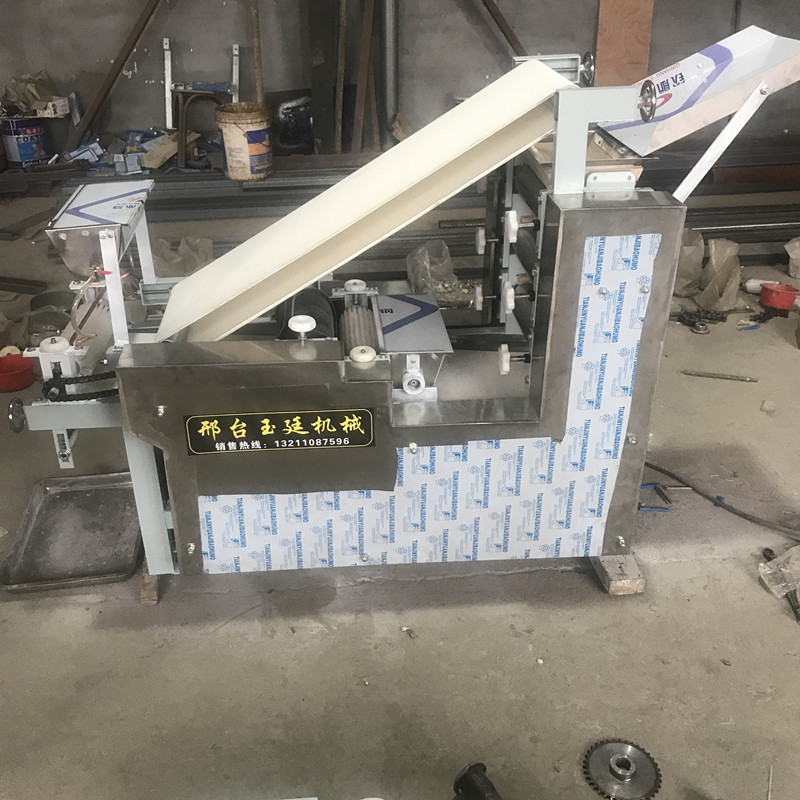 河南特产手工烩面片成型机