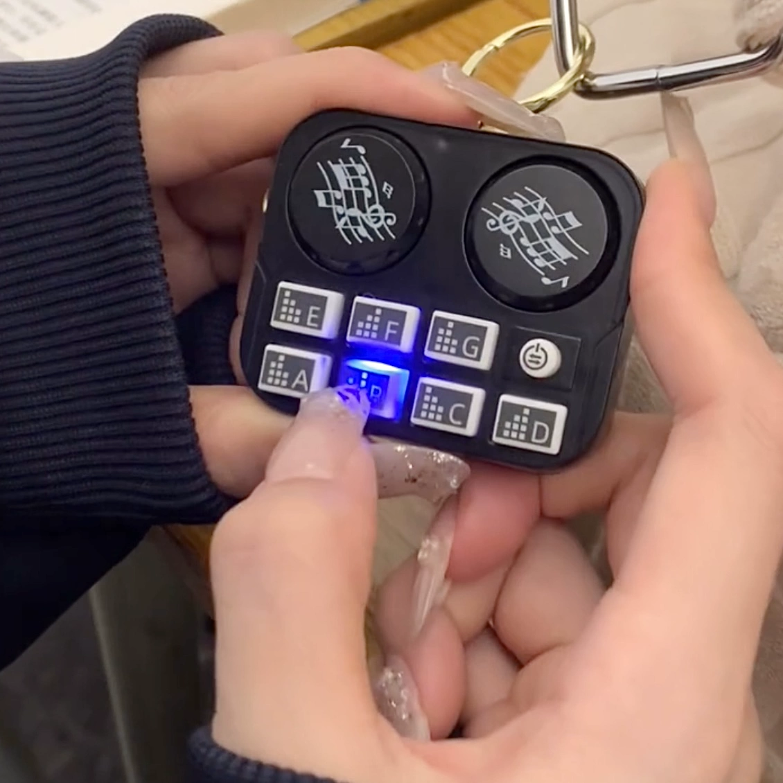 打碟机挂件迷你乐器钥匙扣动物打碟机DJ钥匙链玩具包包超炫酷挂饰