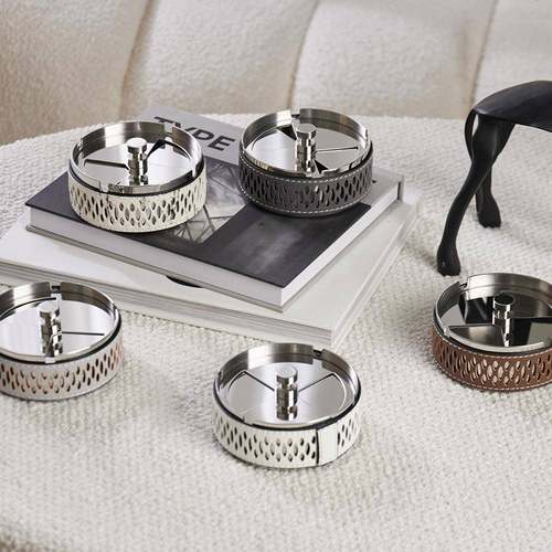 梵简约风皮革不锈茜烟灰缸钢客厅VQD面卧室办公室酒店样板桌间饰