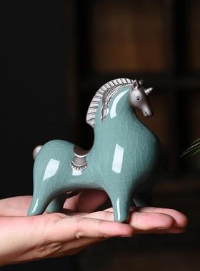 陶瓷唐马摆件小号招财客厅玄关酒柜桌面装饰品办公桌生肖马摆设