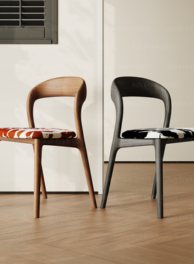 法式复古椅设计师实木餐椅2026新款中古风白蜡木椅单人高级休闲椅