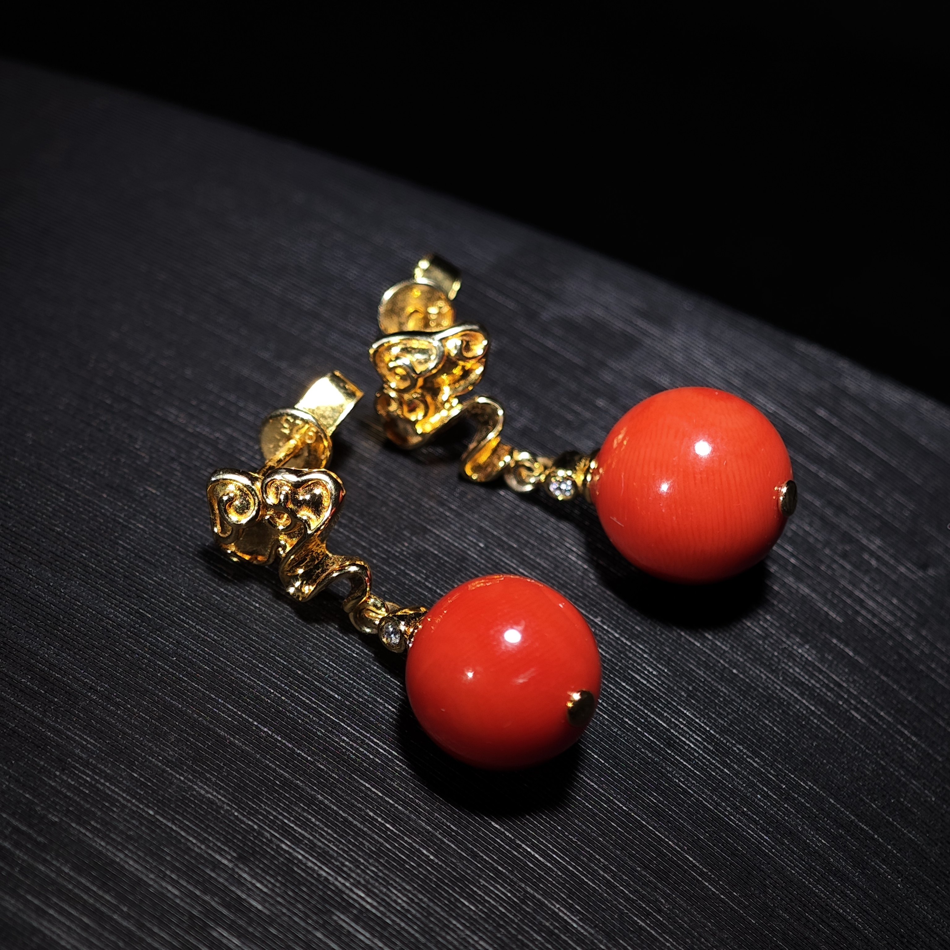 QUEENA.Z 2025原创系列国风珊瑚耳钉 略有不同,珠宝/钻石/翡翠,珊瑚,淘宝优惠券,粉丝福利购,淘宝优惠卷