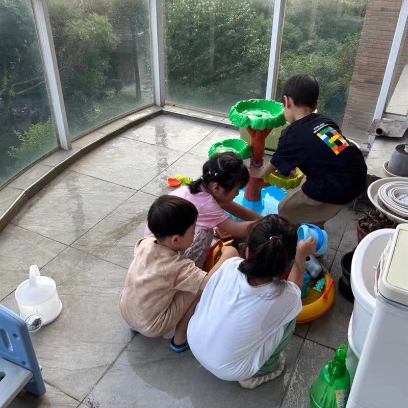 儿童沙滩玩具宝宝室内外玩水挖沙铲子工具男女孩海边沙滩桌池戏水