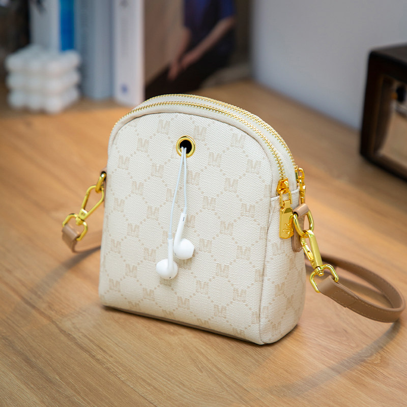 手机包女斜挎高级感洋气小巧轻便夏天小包包精致百搭女士单肩包